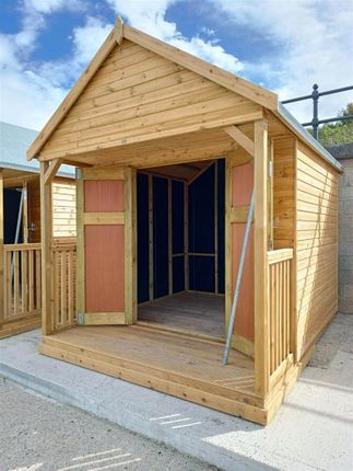 East Cliff Beach Huts, Beacon Hill, Herne Bay photo 4