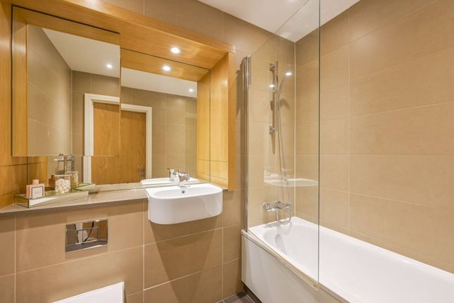Thumbnail Flat for sale in Centurion Tower, Canning Town, London