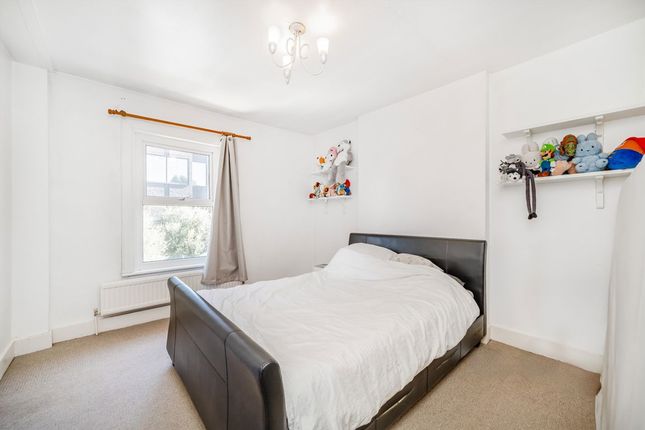 Beavor Grove, London photo 5