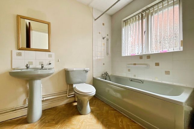 10, Margaret Anne Road, Leicester photo 3