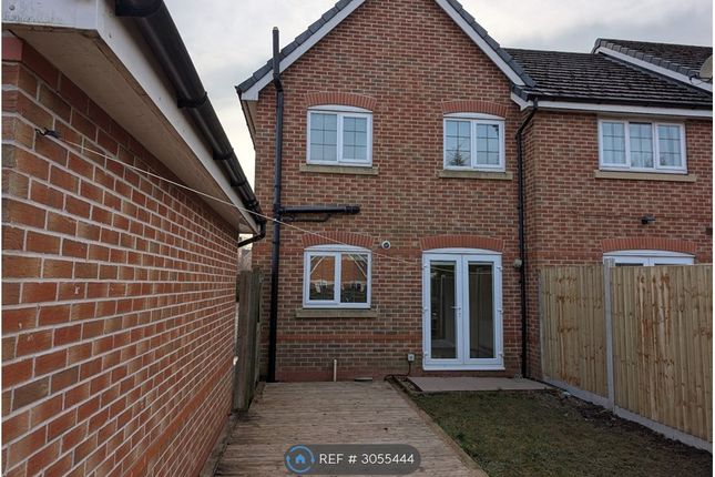 Galingale View, Newcastle-Under-Lyme photo 4
