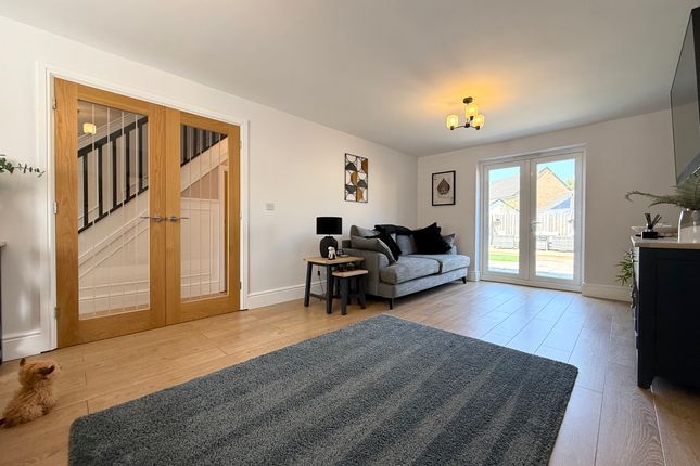 15 Rhodfa'r Afon, Aberdare photo 4