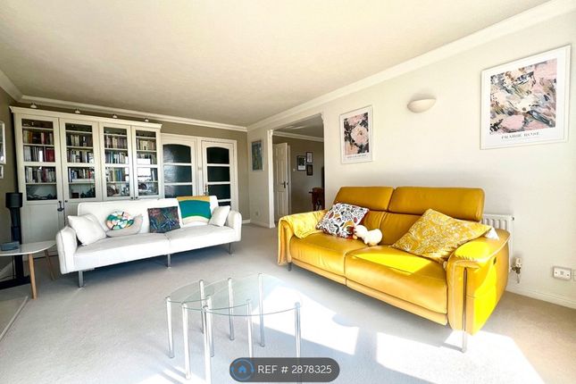 Flat, Beach Crescent Beach Crescent, Littlehampton photo 3