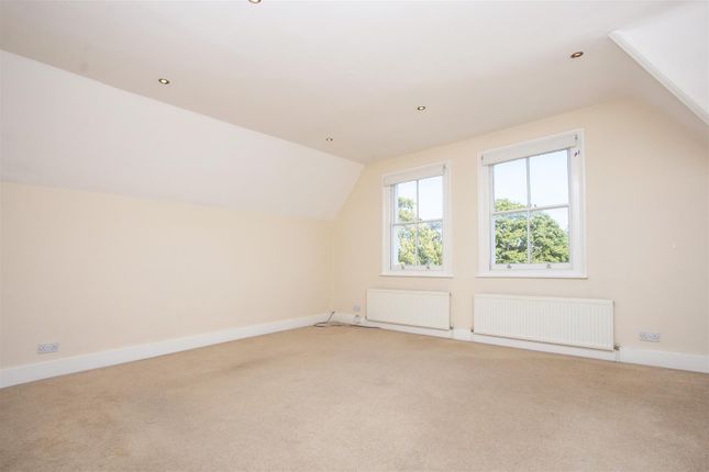 Flat 4, Lyston House, Clifton Road, Wimbledon photo 3