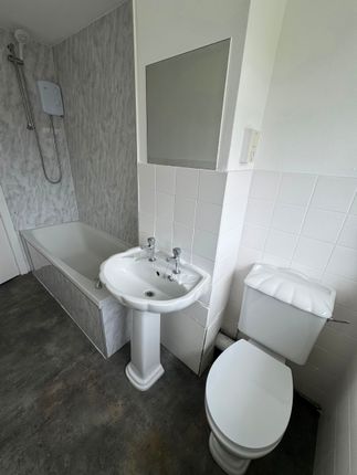 14 Worcester Road, Cheadle photo 4