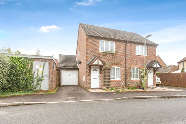 Thumbnail Semi-detached house for sale in Simmons Field, Thatcham