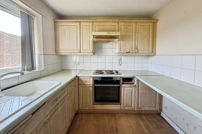 27, Pine Croft, Sheffield photo 4