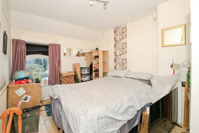 124, Fengate, PETERBOROUGH photo 4