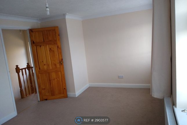 Meadgate Avenue, Chelmsford photo 5