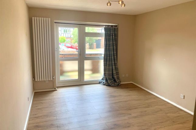 1 Glenmore Court, St. Winefrides Road, Littlehampton photo 3