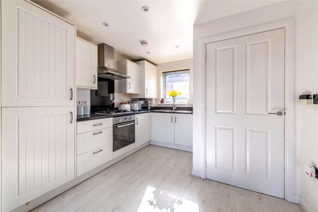 53, Nursery Grove, Kent photo 2