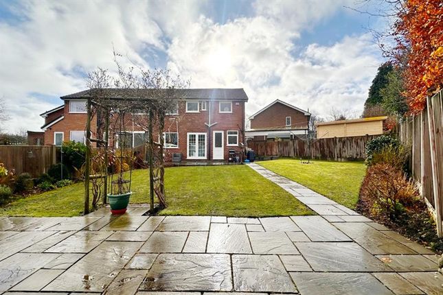 54 Deva Close, Stockport photo 4