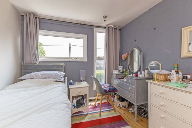 7, Keensacre, Iver Heath photo 4