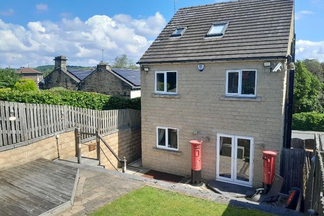 Pepper Hill, Gomersal, Cleckheaton BD19, 5 bedroom detached house for ...