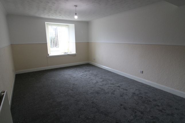 Flat to rent in Roseangle, West End, Dundee