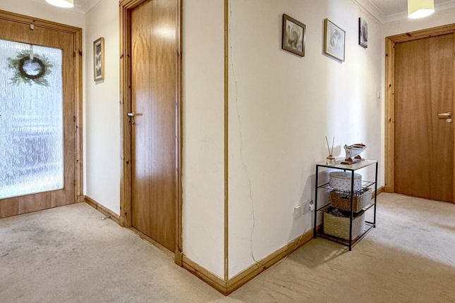 15, Eemins Place, Elgin photo 2