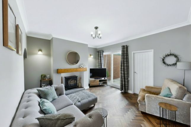 15 Church Lane, Bolton photo 2
