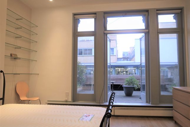 Flat to rent in Porchester Road, Bayswater