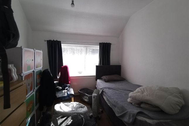 153, Birdbrook Road, Birmingham photo 3