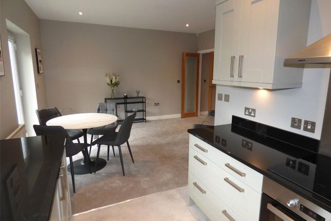 Apt 3 The Pines, 17, Buxton Road West, Stockport photo 4