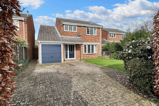 Thumbnail Detached house for sale in Lea Road, Langley