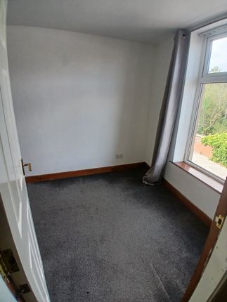 33, Clarence Street, Darwen photo 4