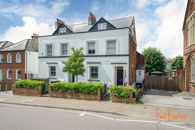 Thumbnail Flat for sale in Alma Road, St.Albans