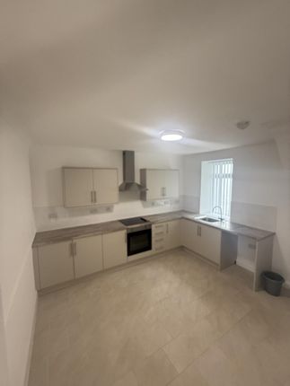242 Old Road, Briton Ferry photo 5