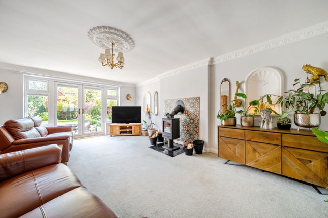 10, Welholme Avenue, Grimsby photo 2