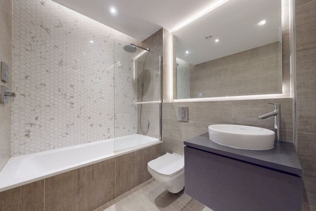 New Horizons Court, Brentford photo 4
