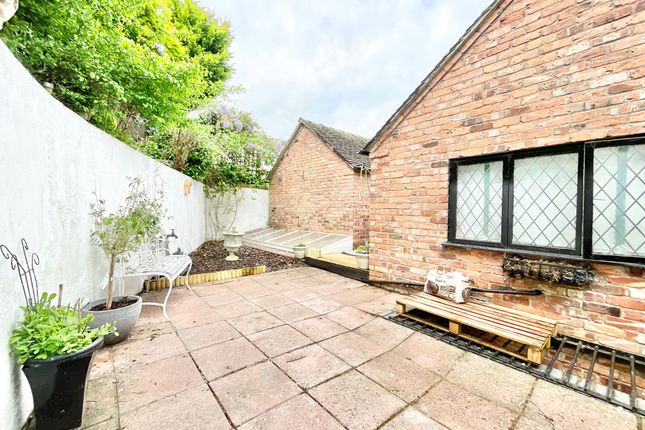 3, Gaol Butts, Eccleshall, ST21 photo 4