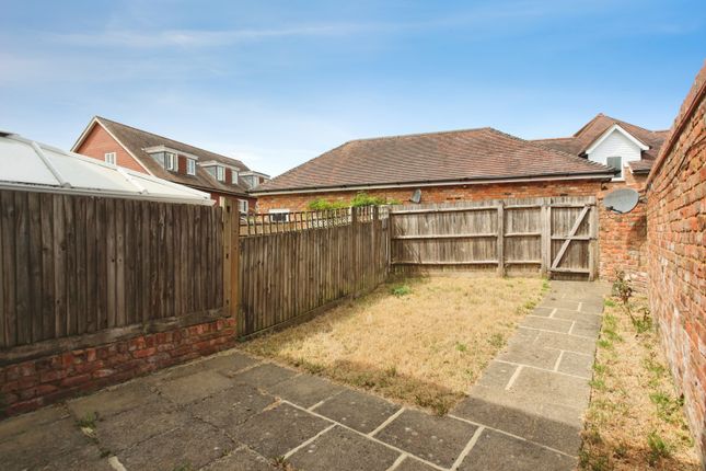 4, Lower St. Marys, Wadhurst photo 4