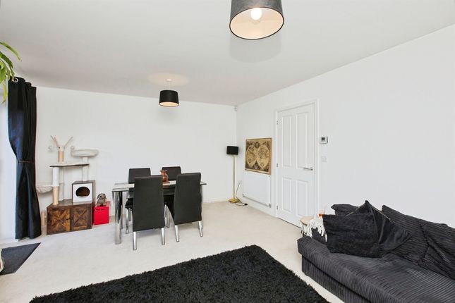 9, Chatham Drive, Burton-On-Trent photo 4