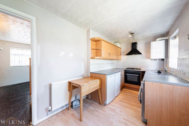 15, Duchy Close, Burton-on-Trent photo 2