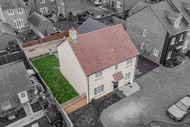 Detached house for sale in Bedford Road, Houghton Regis, Dunstable
