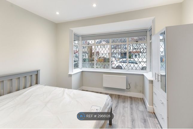 Chatsworth Road, Cheam, Sutton photo 2