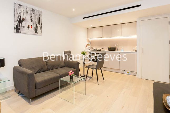 Thumbnail Flat to rent in Albion Place, Hammersmith