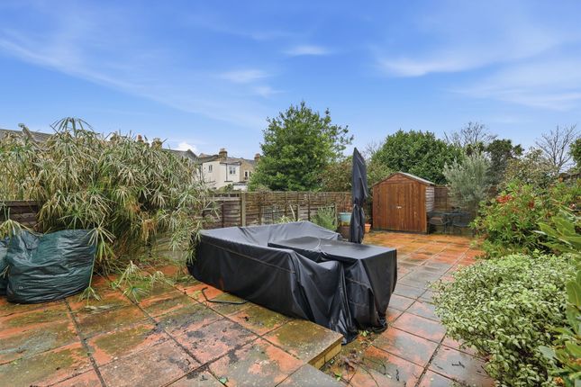 2 Jersey Road, London photo 4