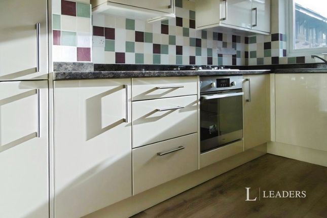 21, Fairview Close, Cheltenham photo 2