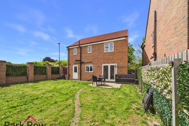 1, Braeburn Road, Leeds photo 4