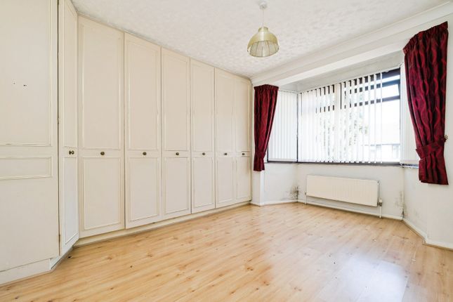 134, Osborne Road, Hornchurch photo 4