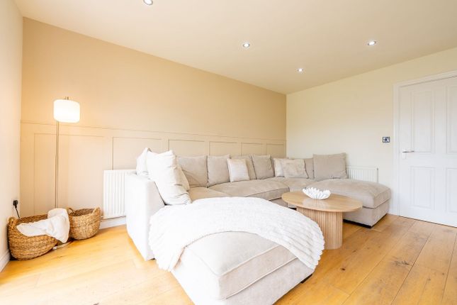 67, Merlin Drive, Dunfermline photo 4