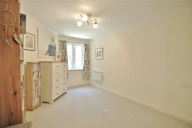10 Maple Tree Court,, Old Market, Stroud photo 4