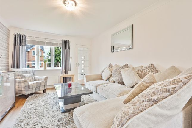 12, Scott Drive, Carluke photo 4