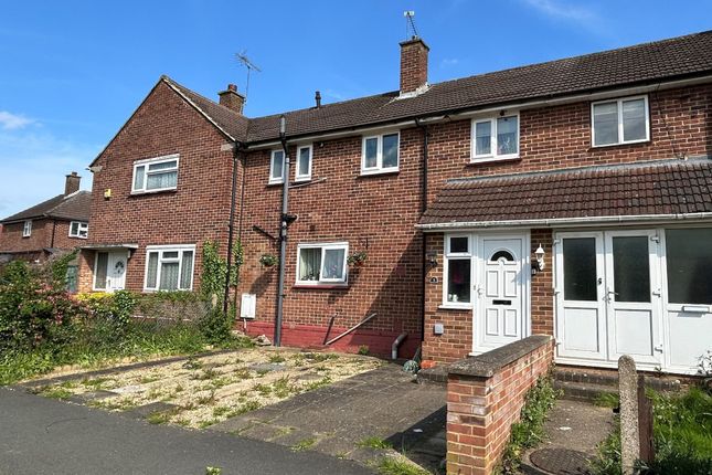 Terraced house for sale in Berryfield, Slough