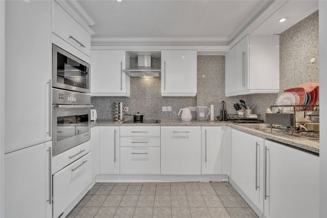 602, Belvedere Heights, St John's Wood photo 3