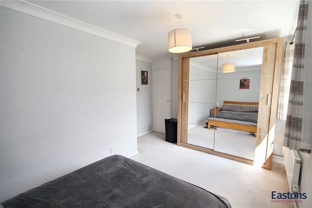 37, St.  Leonards Road, Surrey photo 4