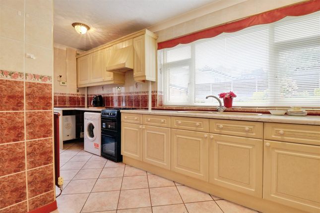 54, Mow Cop Road, Stoke-On-Trent photo 4