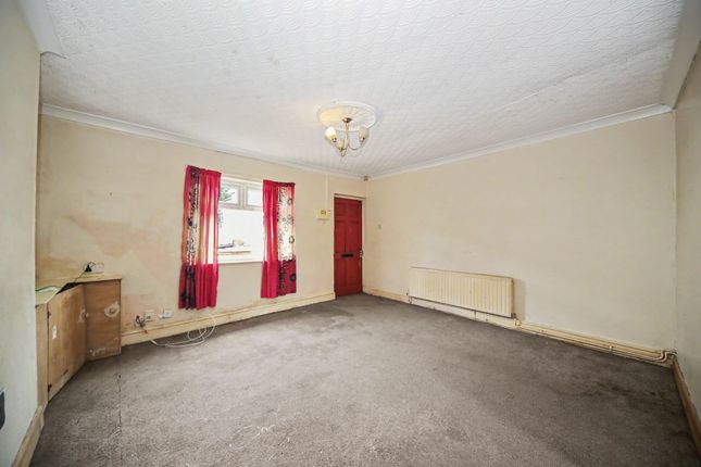 164, Ormskirk Road, Wigan photo 4