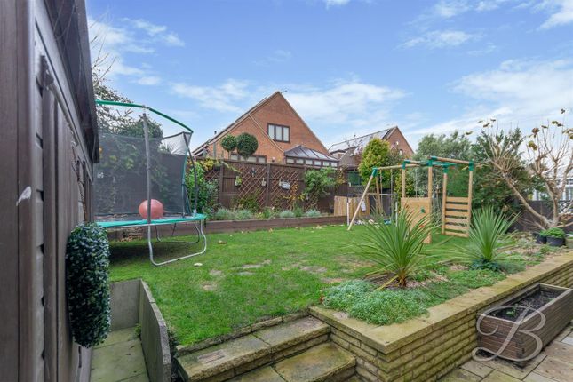 Detached house for sale in Perlethorpe Close, Edwinstowe, Mansfield